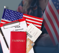 Prazo para vistos dos EUA cai, mas ainda é longo; veja as filas no Brasil